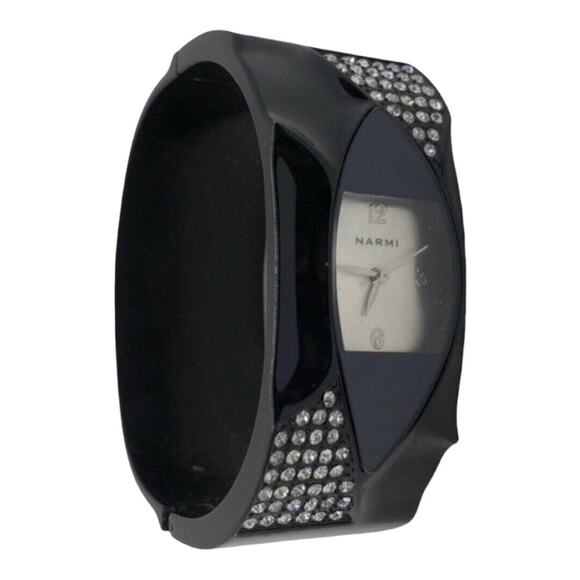 Vintage Narmi Black Fashion Circle Style Snap Closure Sleek Sophisticated Watch - Picture 4 of 7
